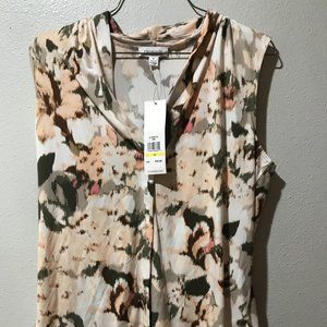 Ladies sleeveless top